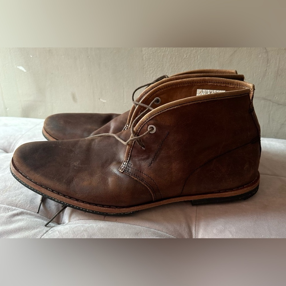 Timberland Men's Brown Leather Chukka Boots